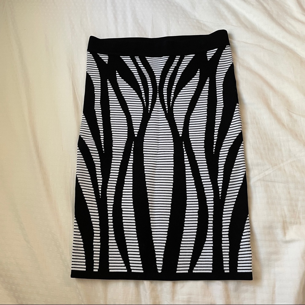 Bebe Skirt